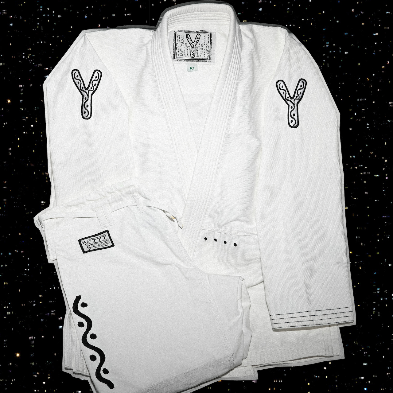 (SOLD OUT) 777 Gi - Ultra Light - Black