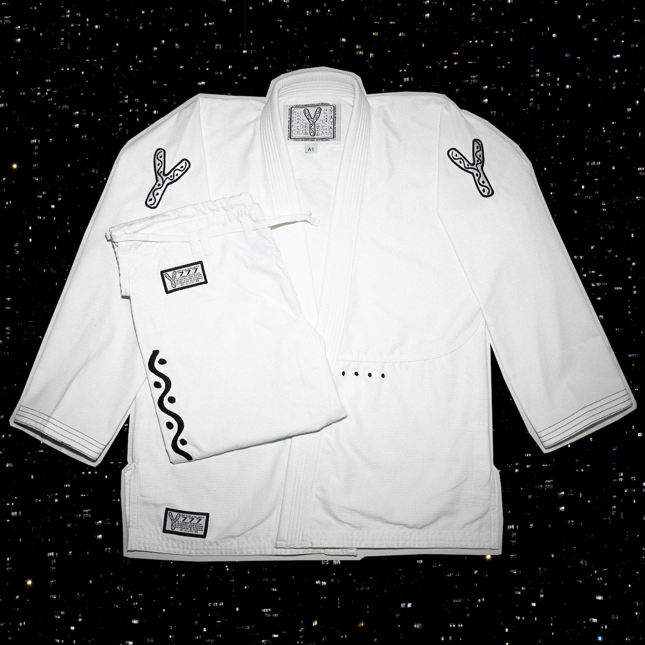 (SOLD OUT) 777 Gi - Ultra Light - Black