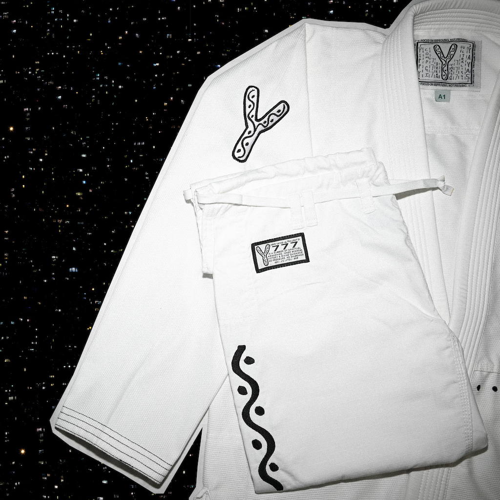 (SOLD OUT) 777 Gi - Ultra Light - Black