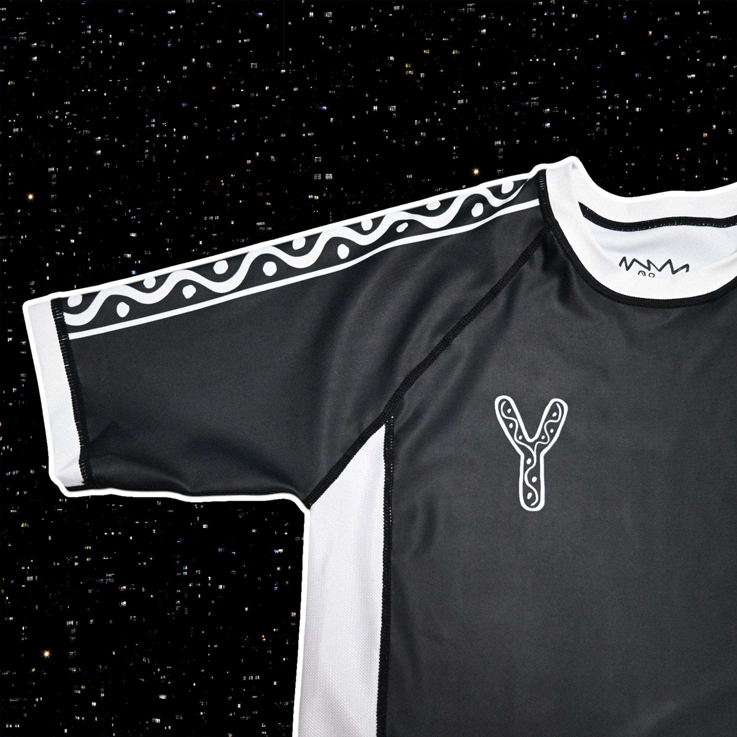 FLOWTEK™ Rash Guard - Black & White
