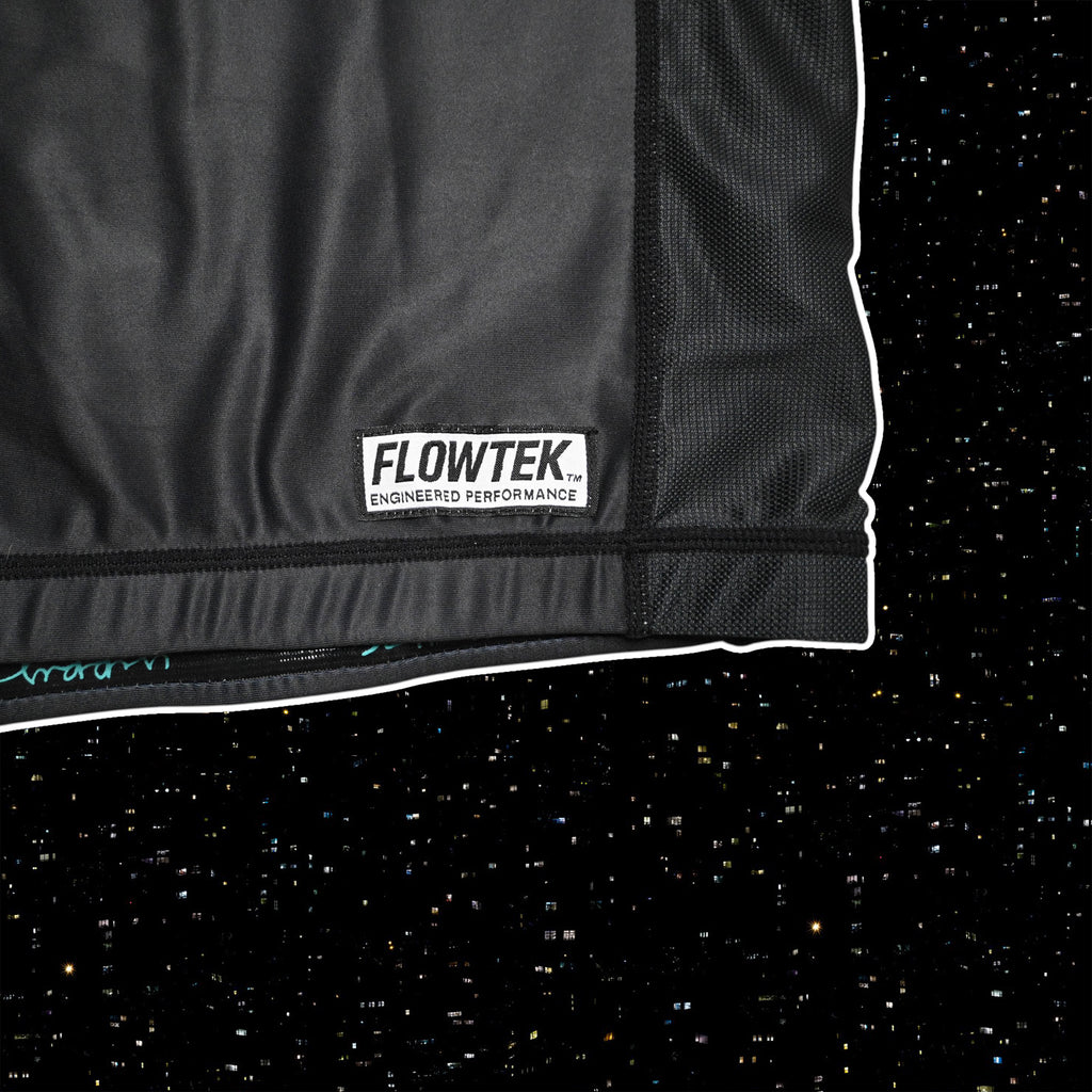 FLOWTEK™ Rash Guard - Black Long Sleeve