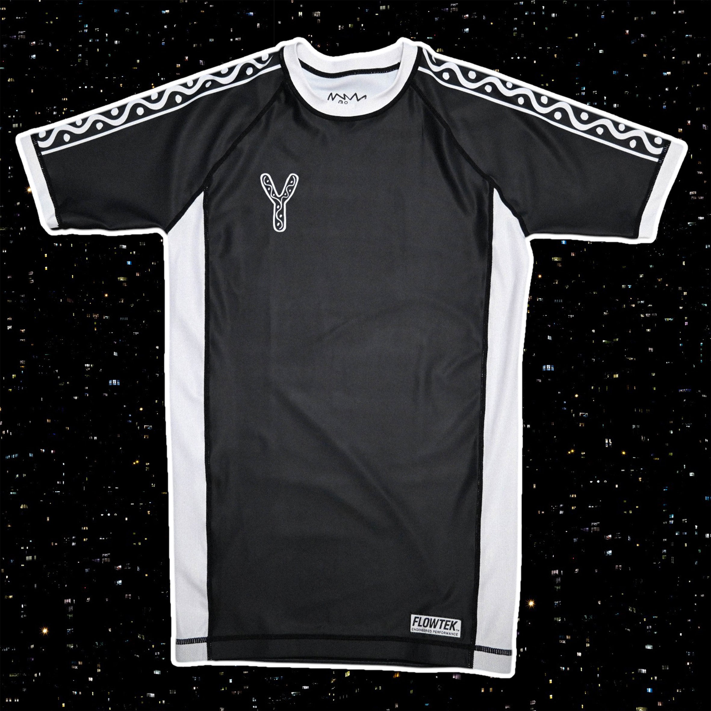 FLOWTEK™ Rash Guard - Black & White